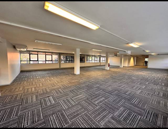 673M² OFFICE TO LET IN GREENSIDE